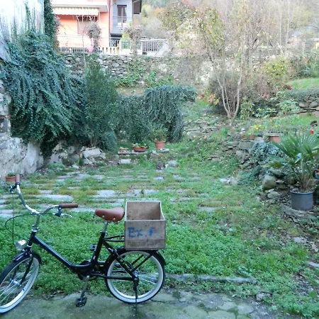 Antica Casa Nel Borgo Di Bracchio アパート *